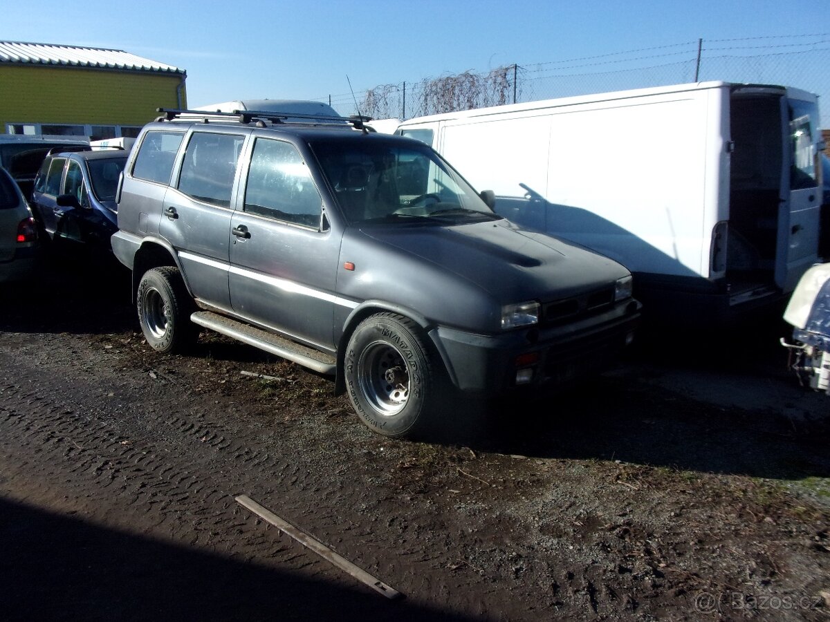 NISSAN TERRANO 2,7 DI + 2,4í - 4