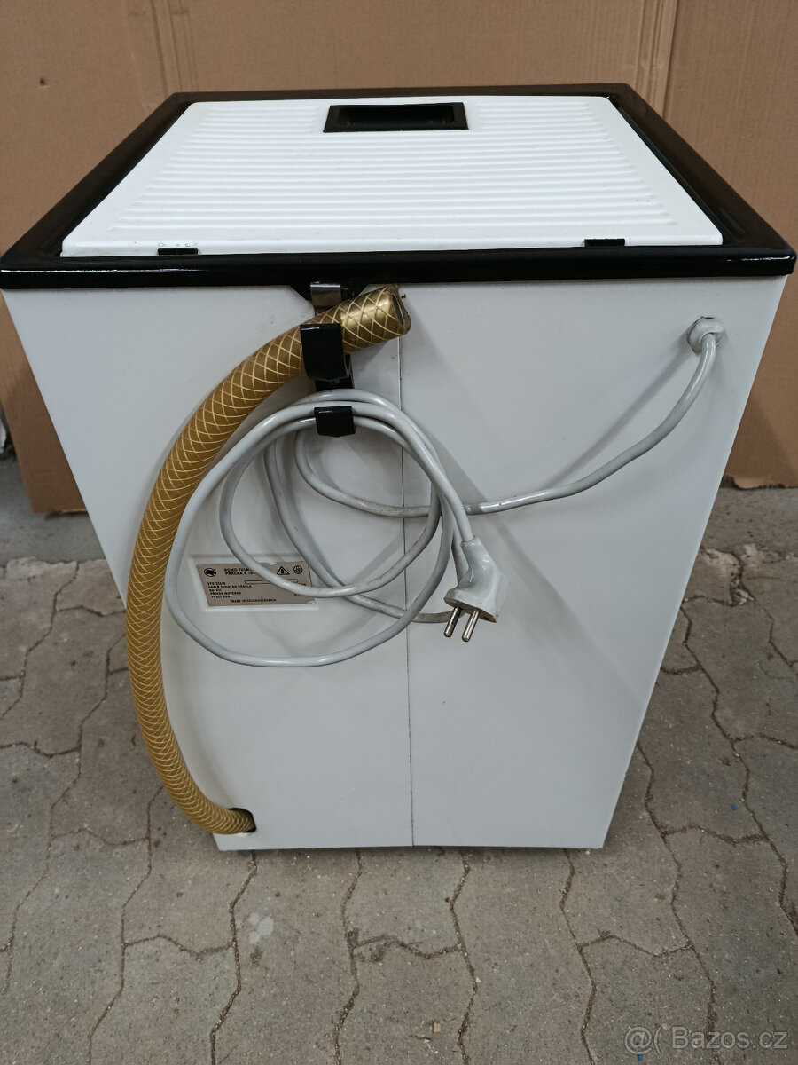 Vířivá pračka ROMO - 4