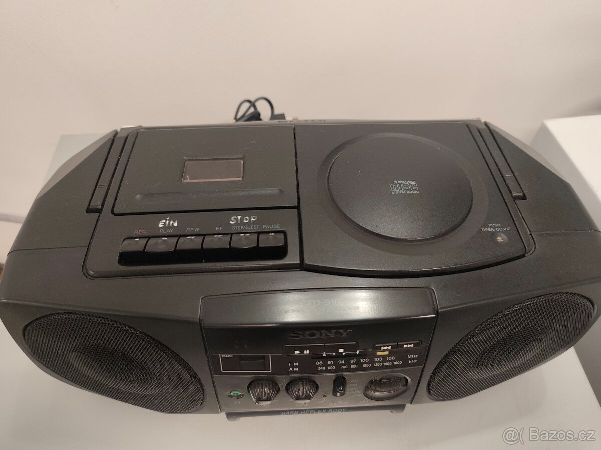 Sony přehrávač CD/ kazety - tape / FM - 4
