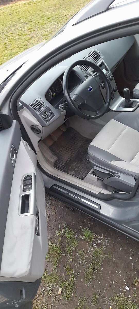 Volvo v50 2.0 D 100kw ND - 4