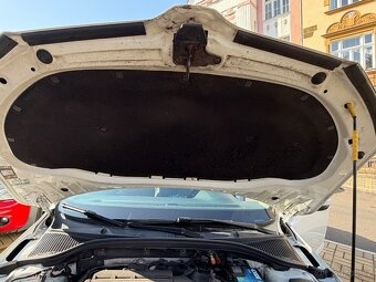 Kapota Octavia 3 2015 před faceliftem - 4