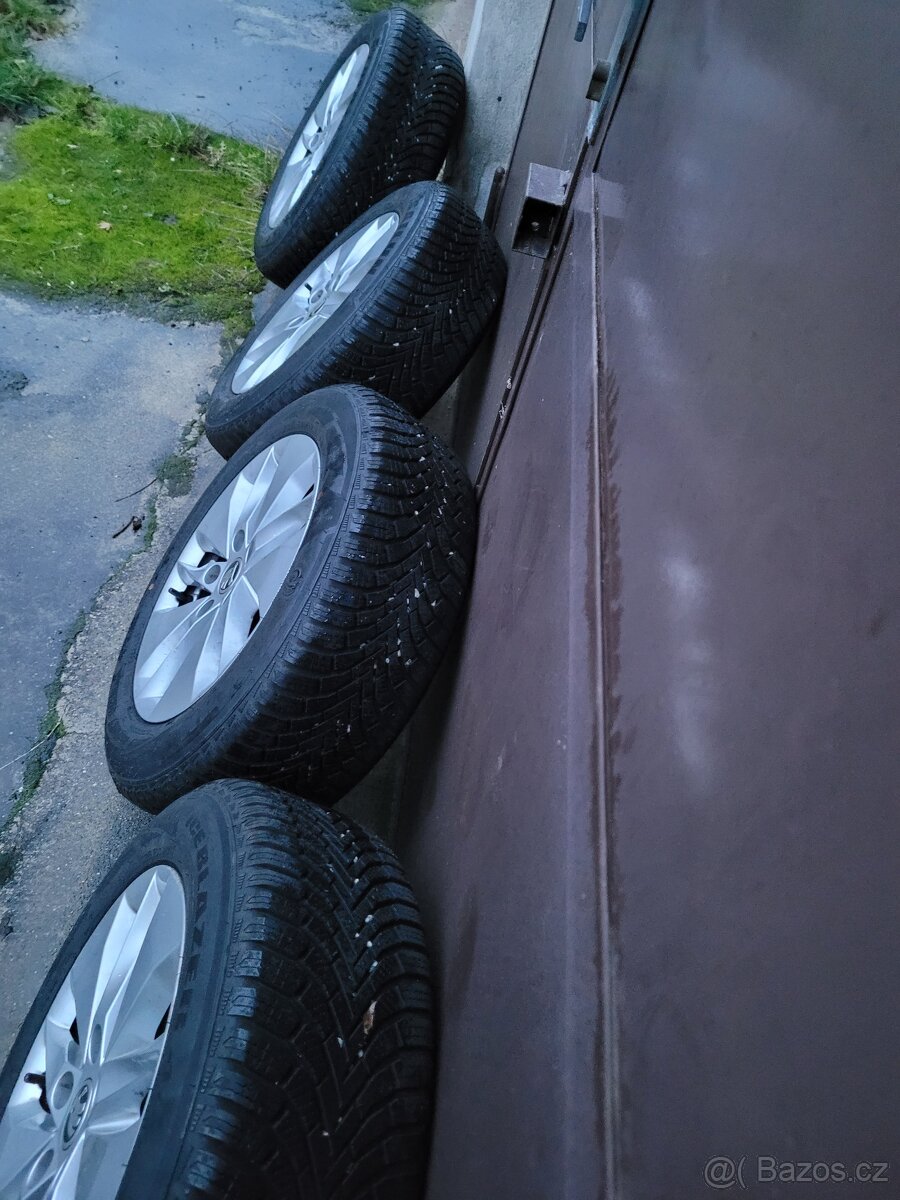 Zimní sada kol Twister 5x112 205/60/16 Škoda Octavia 4 - 4