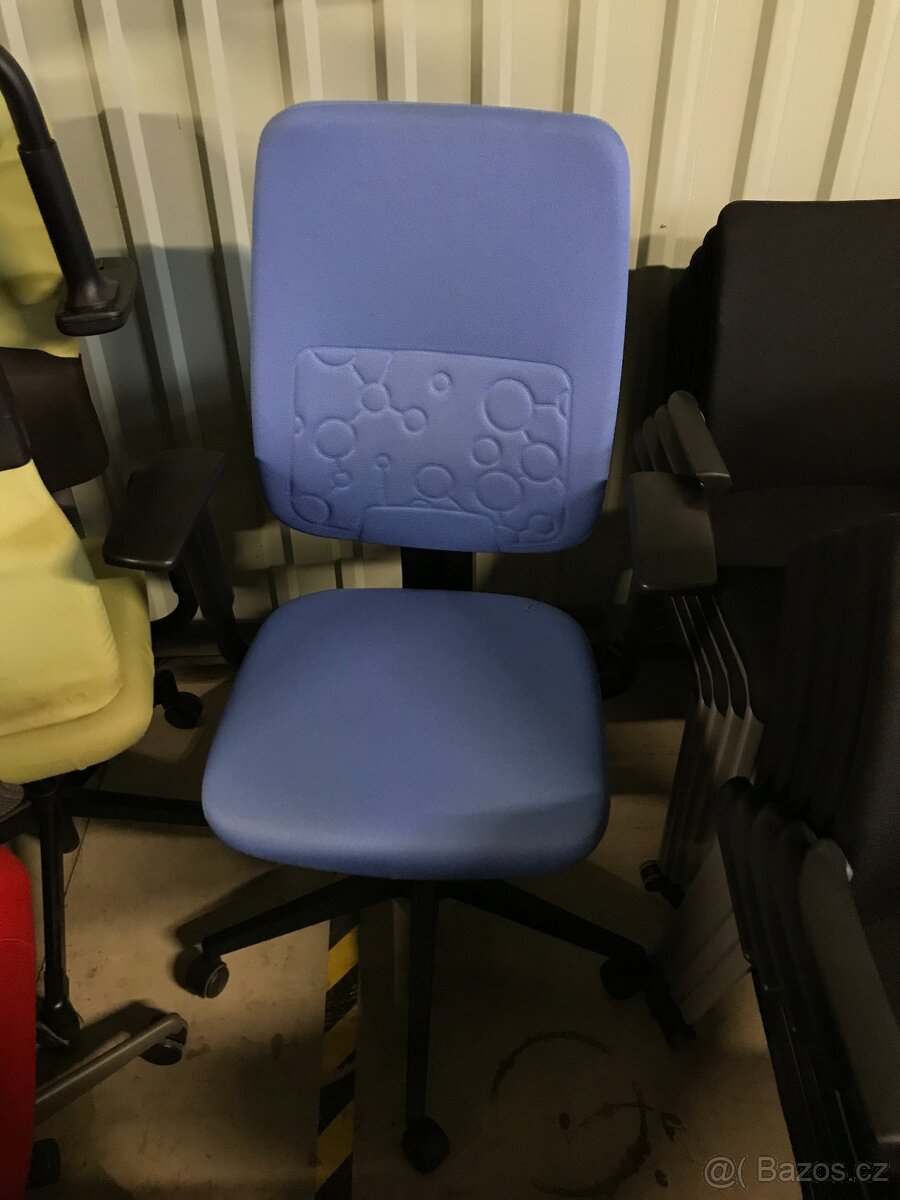 Kancelářská židle Steelcase Reply - 4