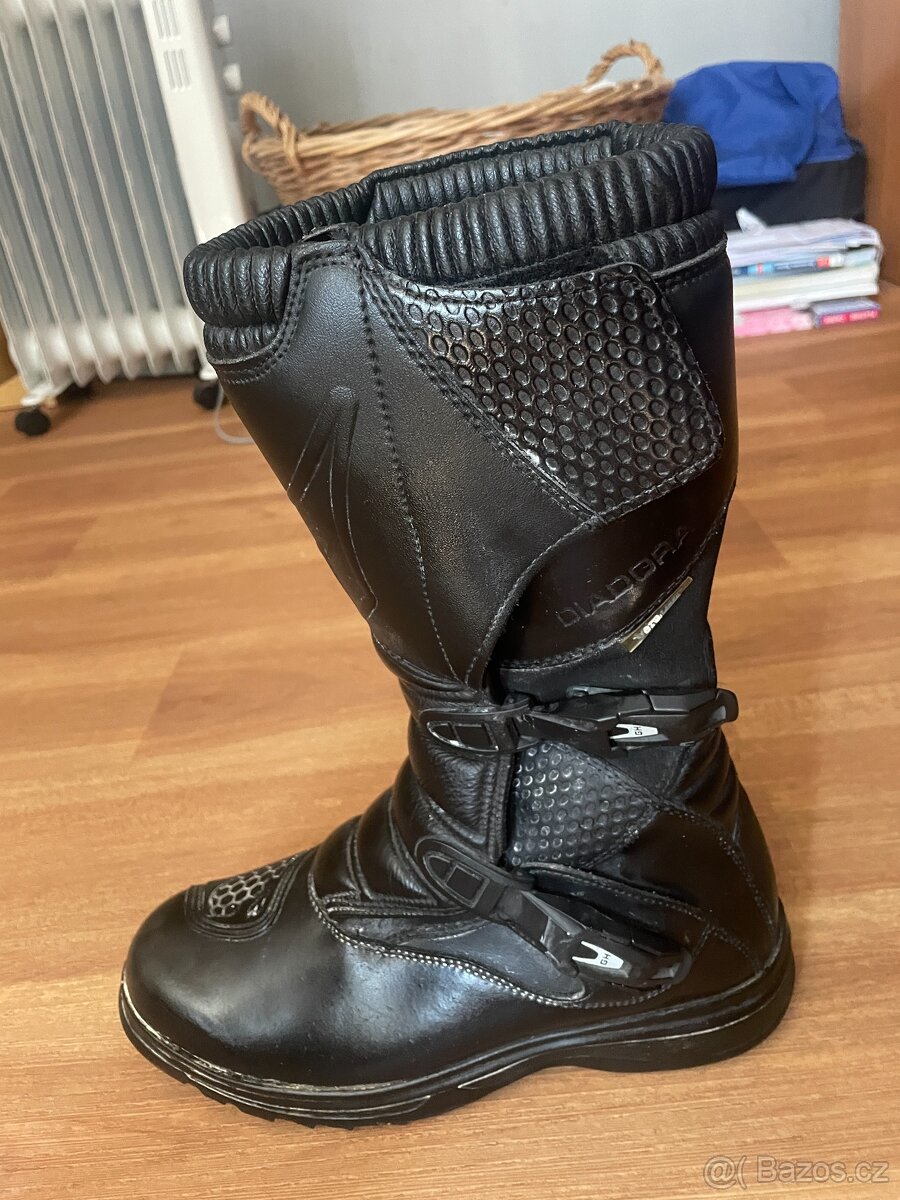 Motoobuv diadora - vel. 43 vyborný stav - 4