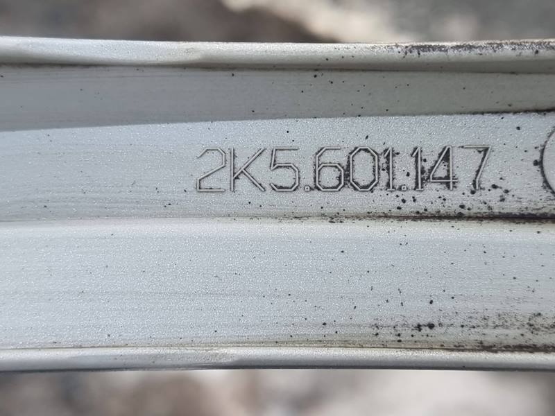 Originální sada 16“ poklic VW - 4