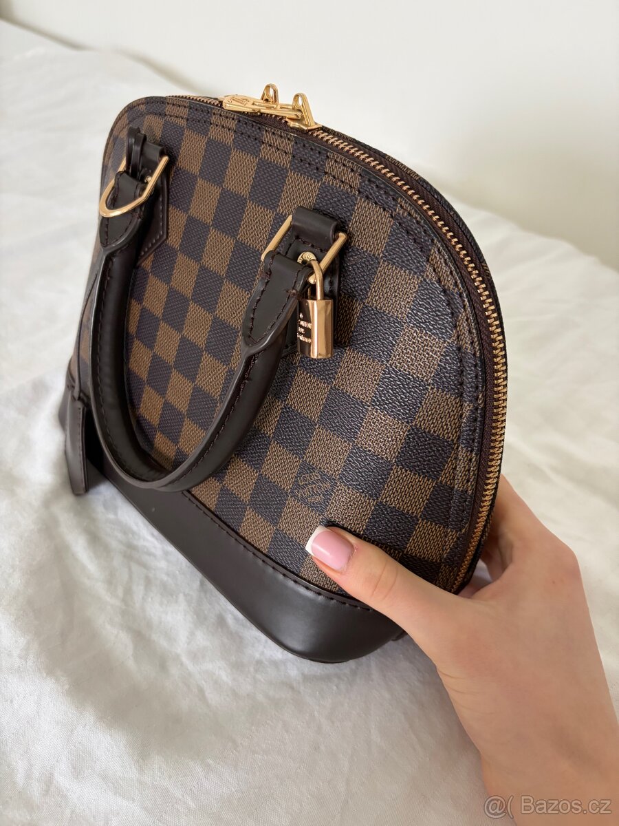 Hnědá kožená kabelka - 4