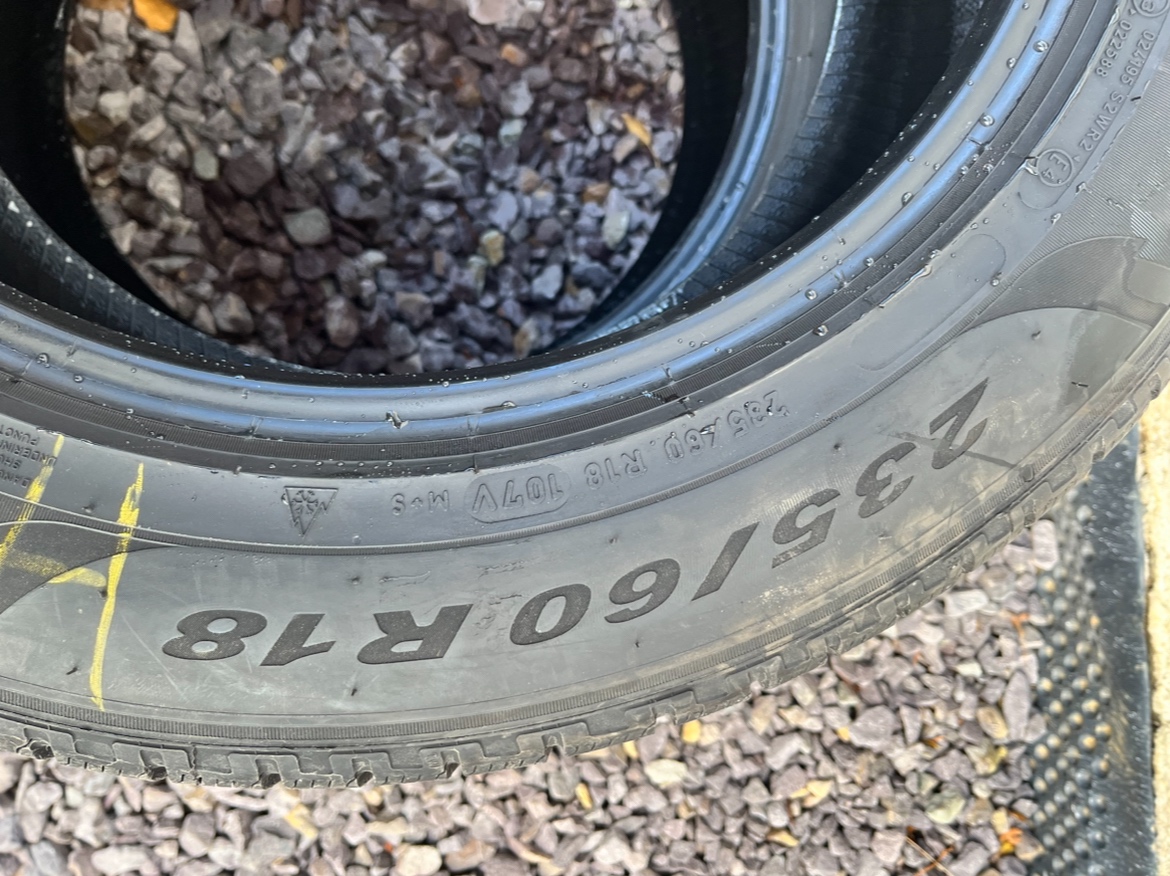 235/60 R18 Pirelli zimní 2ks - 4