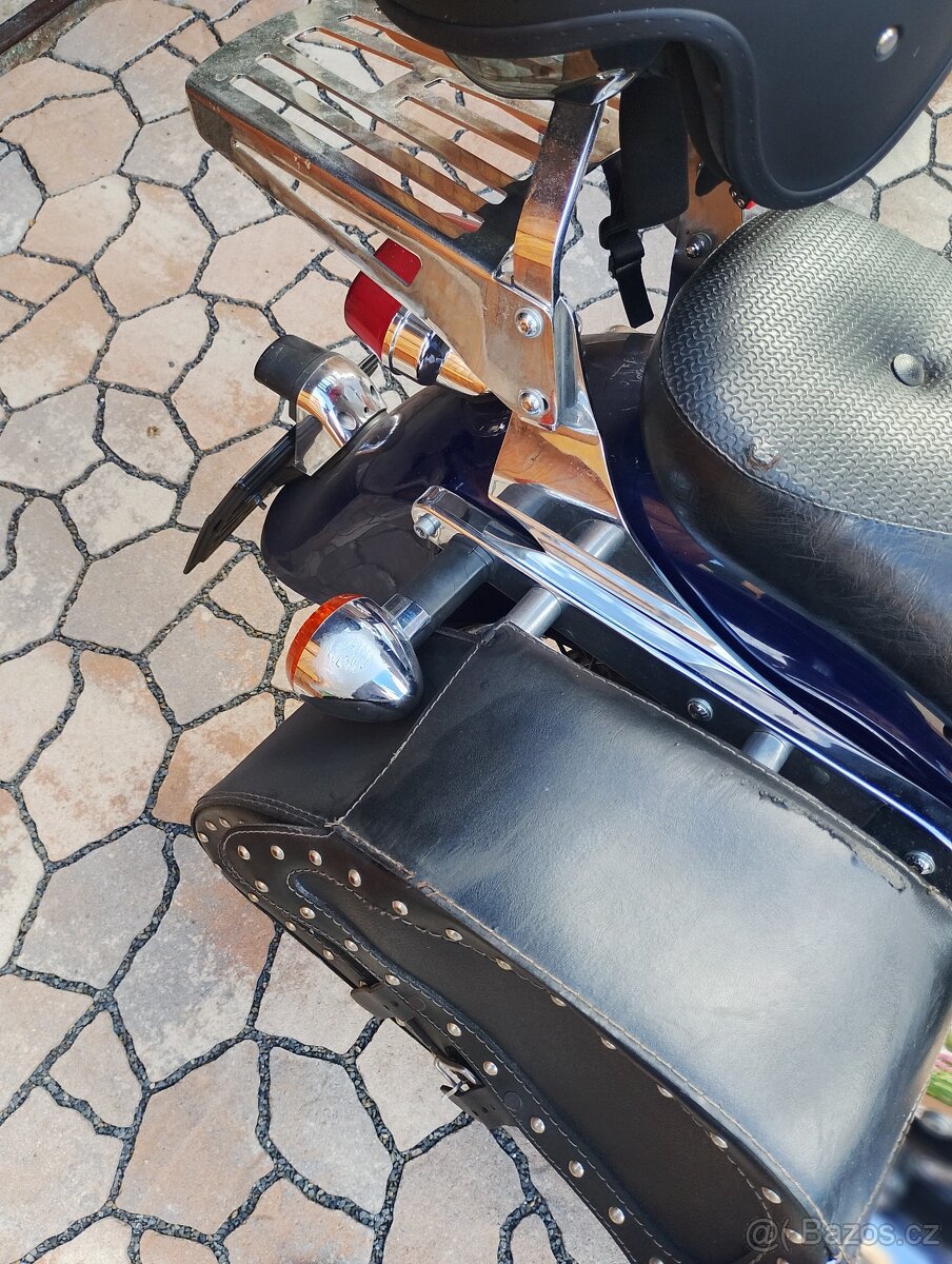 Kawasaki vn 800 classic - 4