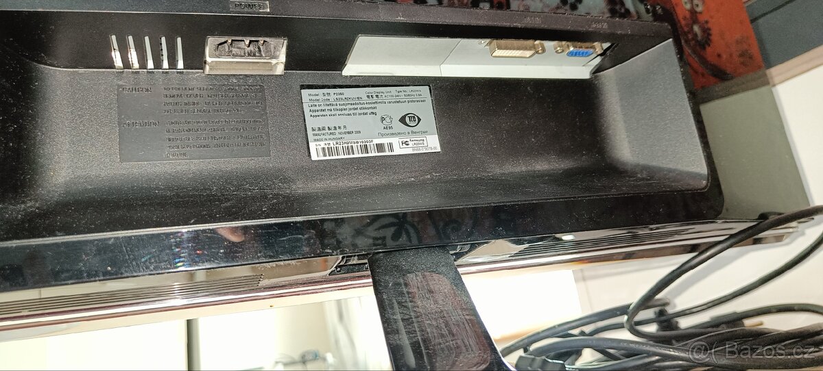 Monitor SyncMaster - 4