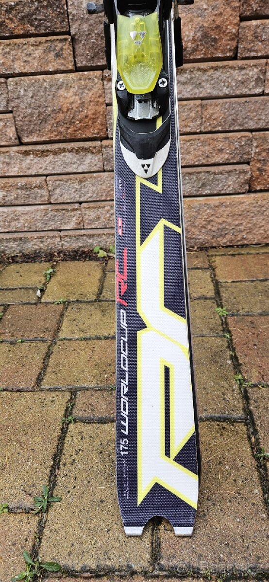 Sjezdové lyže Fischer+lyžáky Atomic - 4