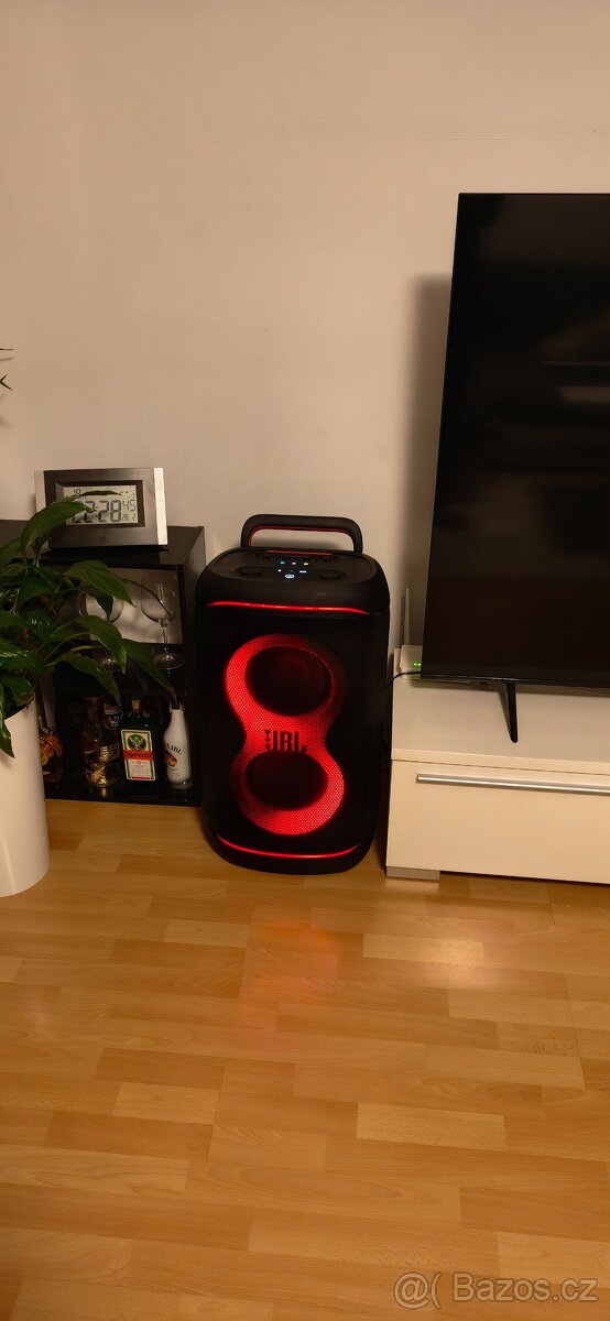 Jbl pártyboxy 520 - 4