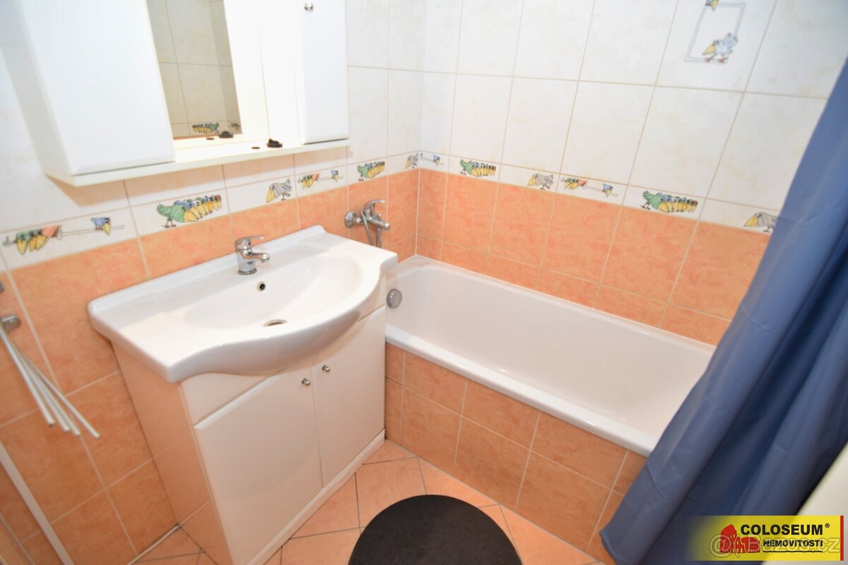 Brno - Starý Lískovec, pronájem bytu - OV 2+kk, 44 m², lodži - 4