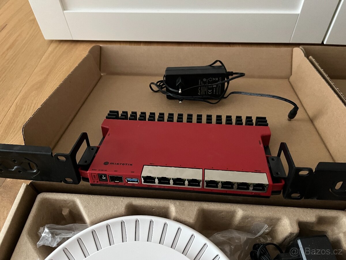 Mikrotik router, cAP, wAP - 4