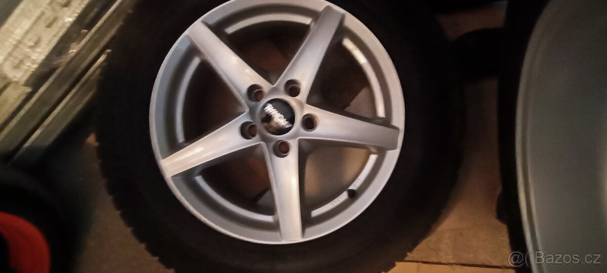 16" Alu kola VW,škoda 215/65/16 zimní 8mm - 4