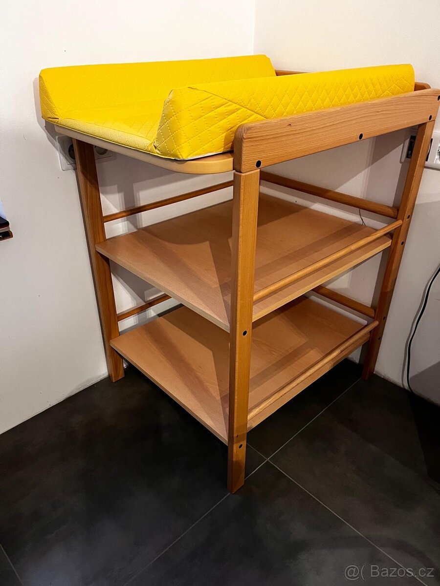 Přebalovací pult - 4