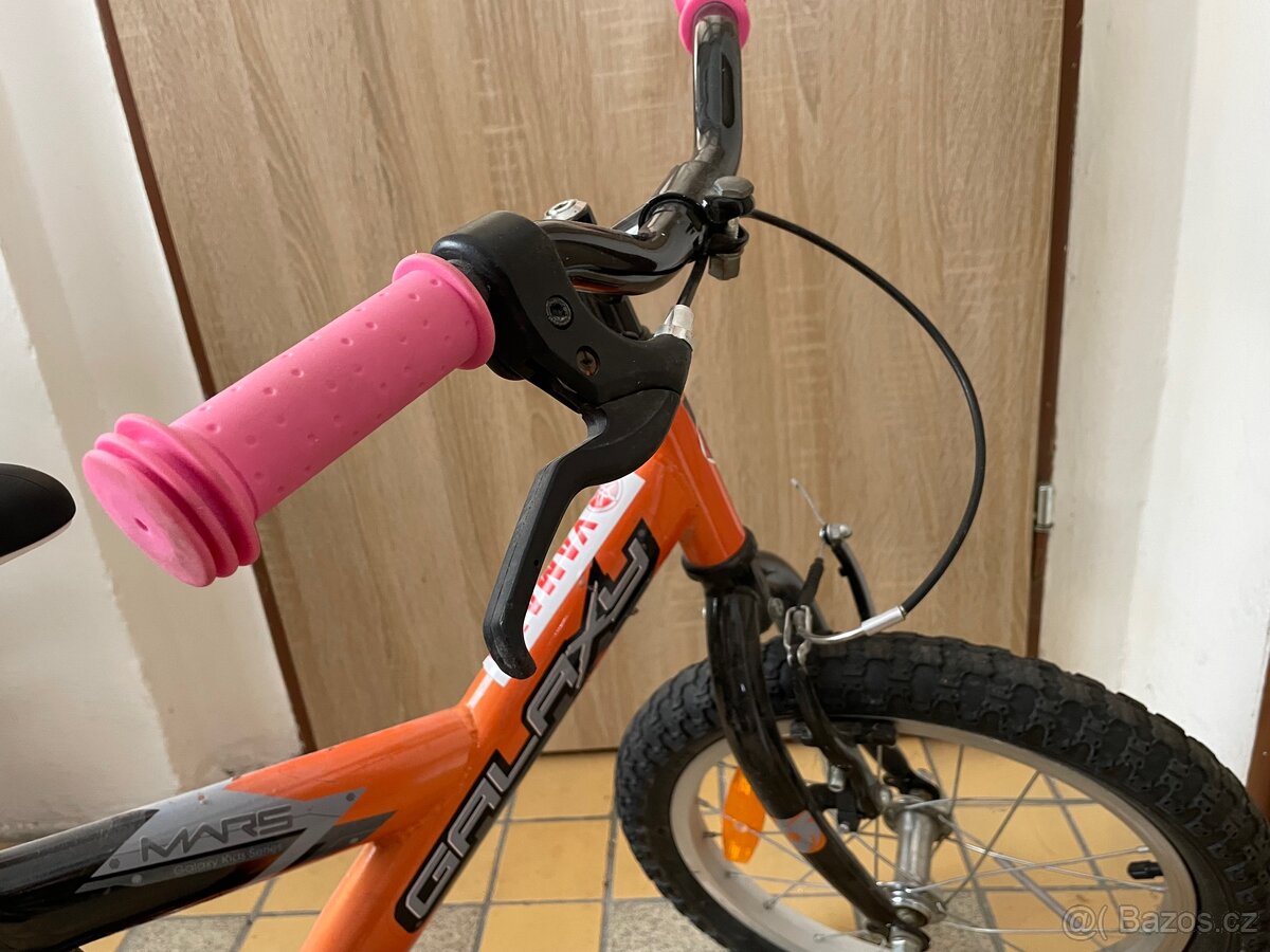 Dětské kolo s přídavnými kolečky - 4