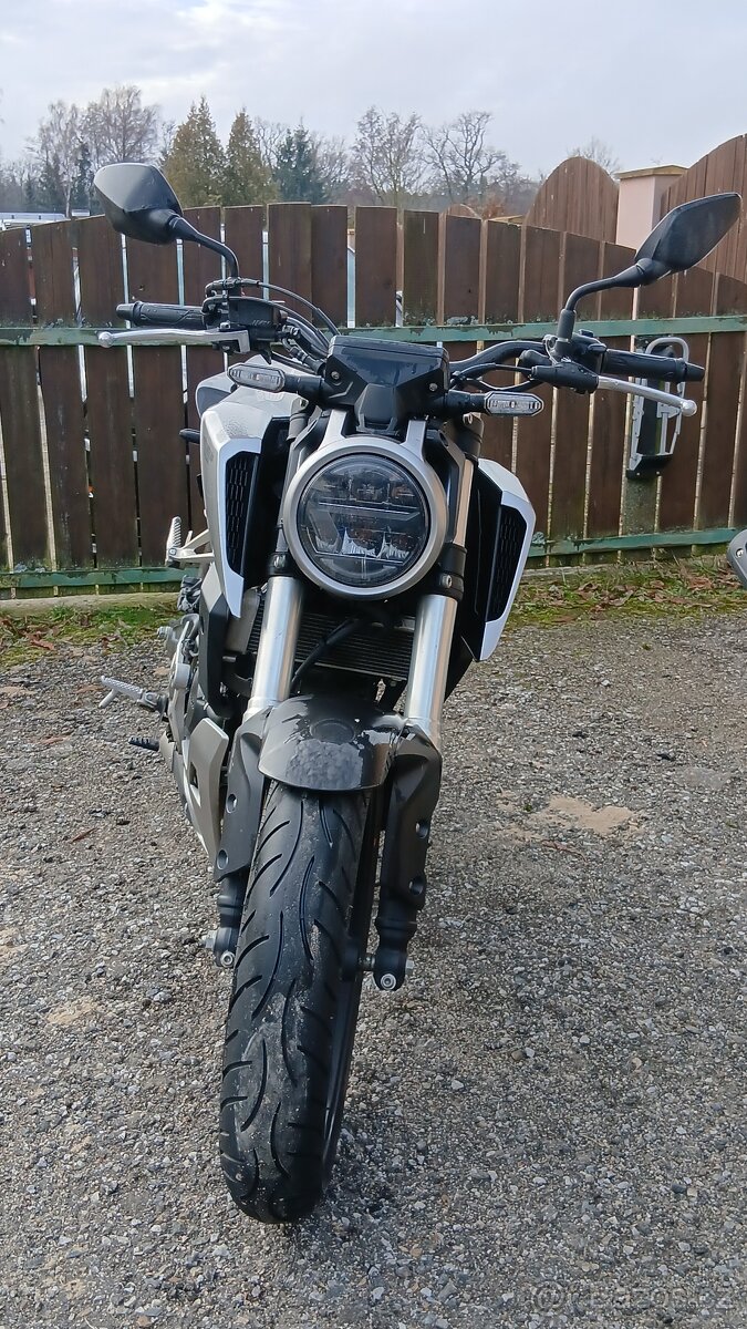 Honda CB125R - 4