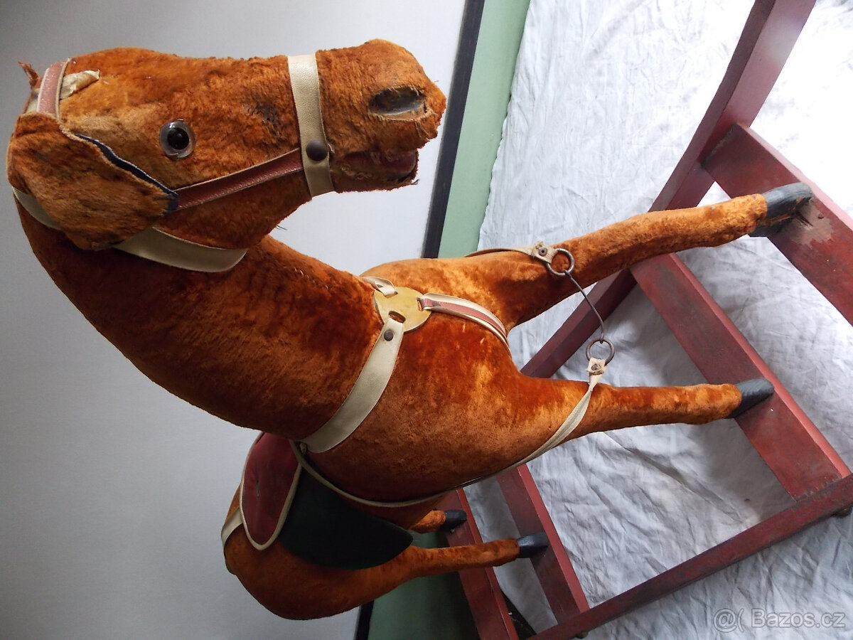 houpací koník - 4