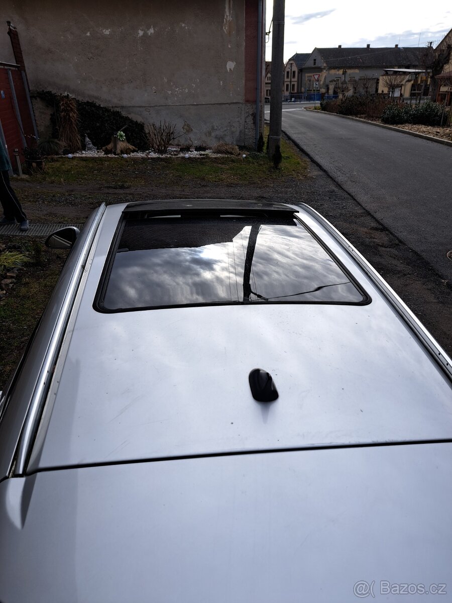 Opel insignia 2.0 D eco-flex 118kw - 4