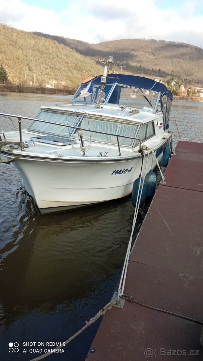 Kajutová motorová loď - 4