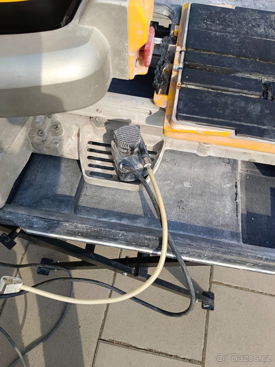 Vodní pila DeWALT - 4