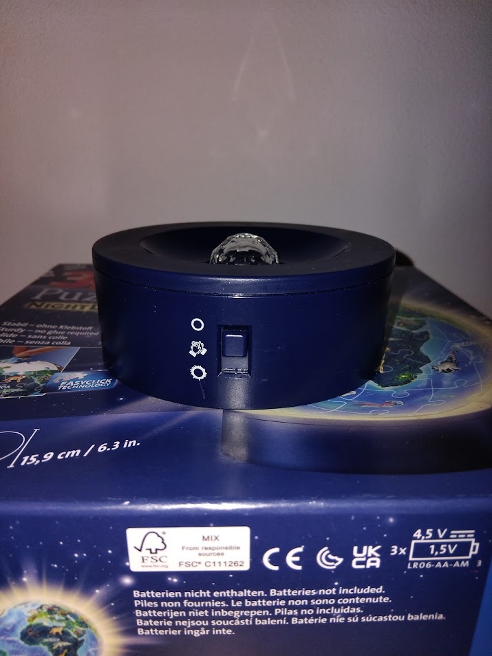 svítící 3D puzzleball globus 72 dílků Ravensburger - 4