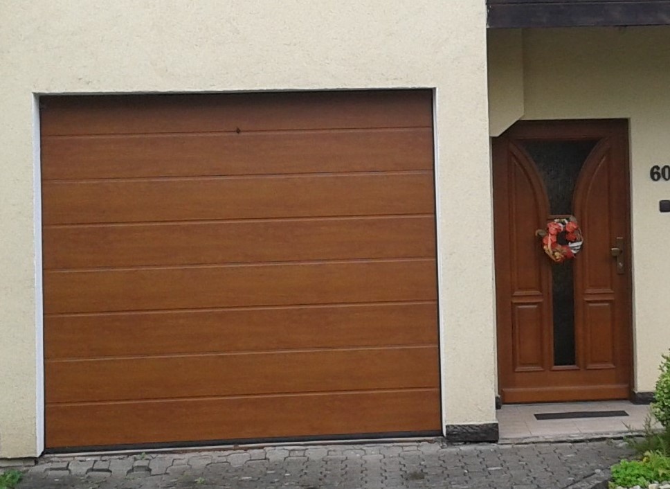 HORMANN SEKČNÍ GARÁŽOVÁ VRATA ISOMATIC42 - 4