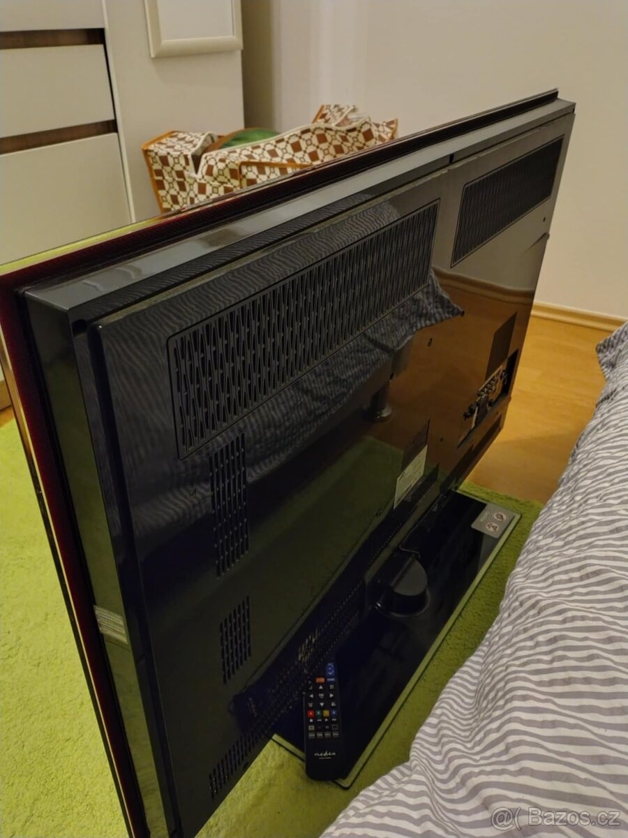 Samsung 40" Full HD TV – výborný stav, ovladače+set-top box - 4