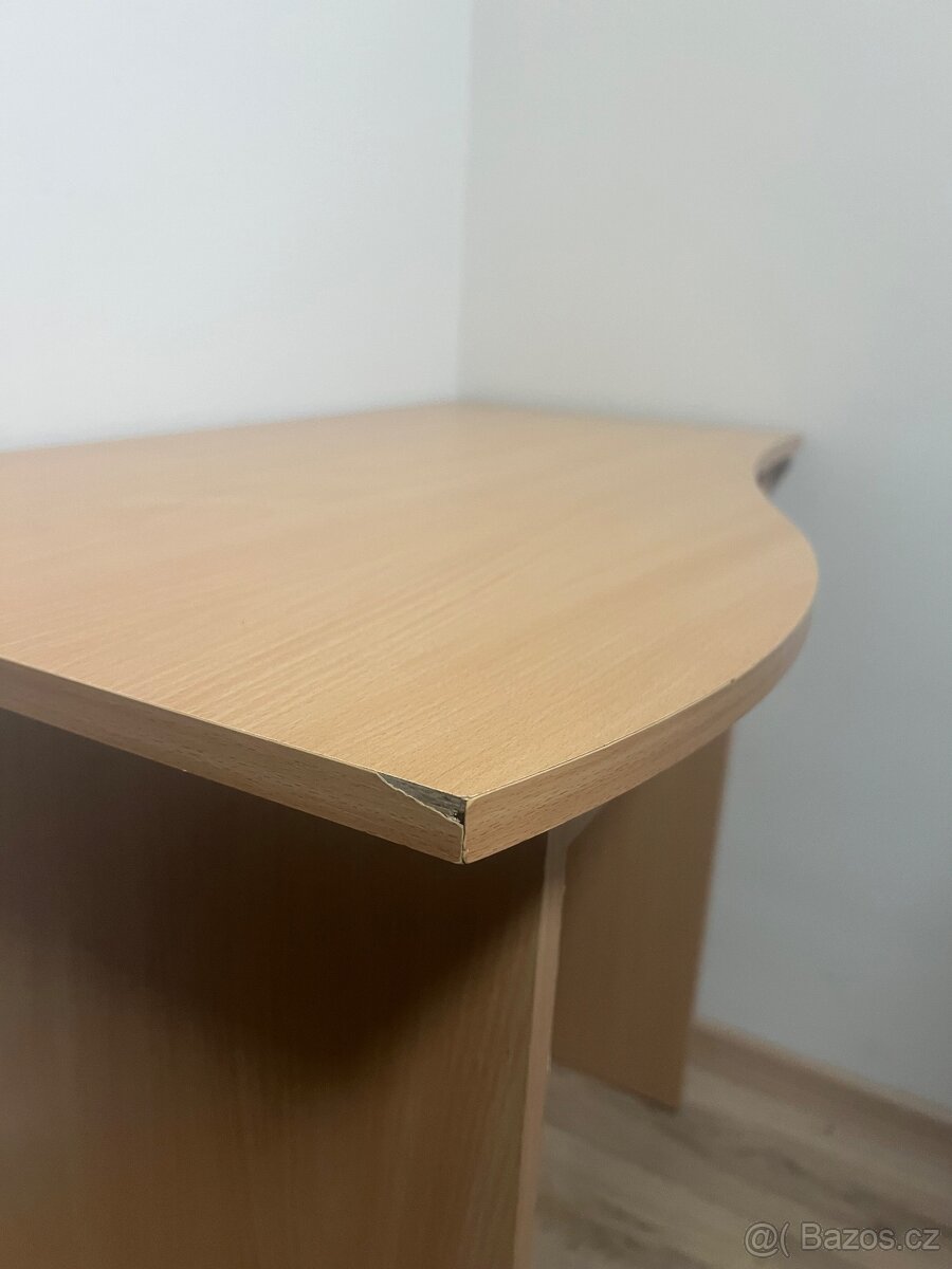 Pracovní stůl - 4