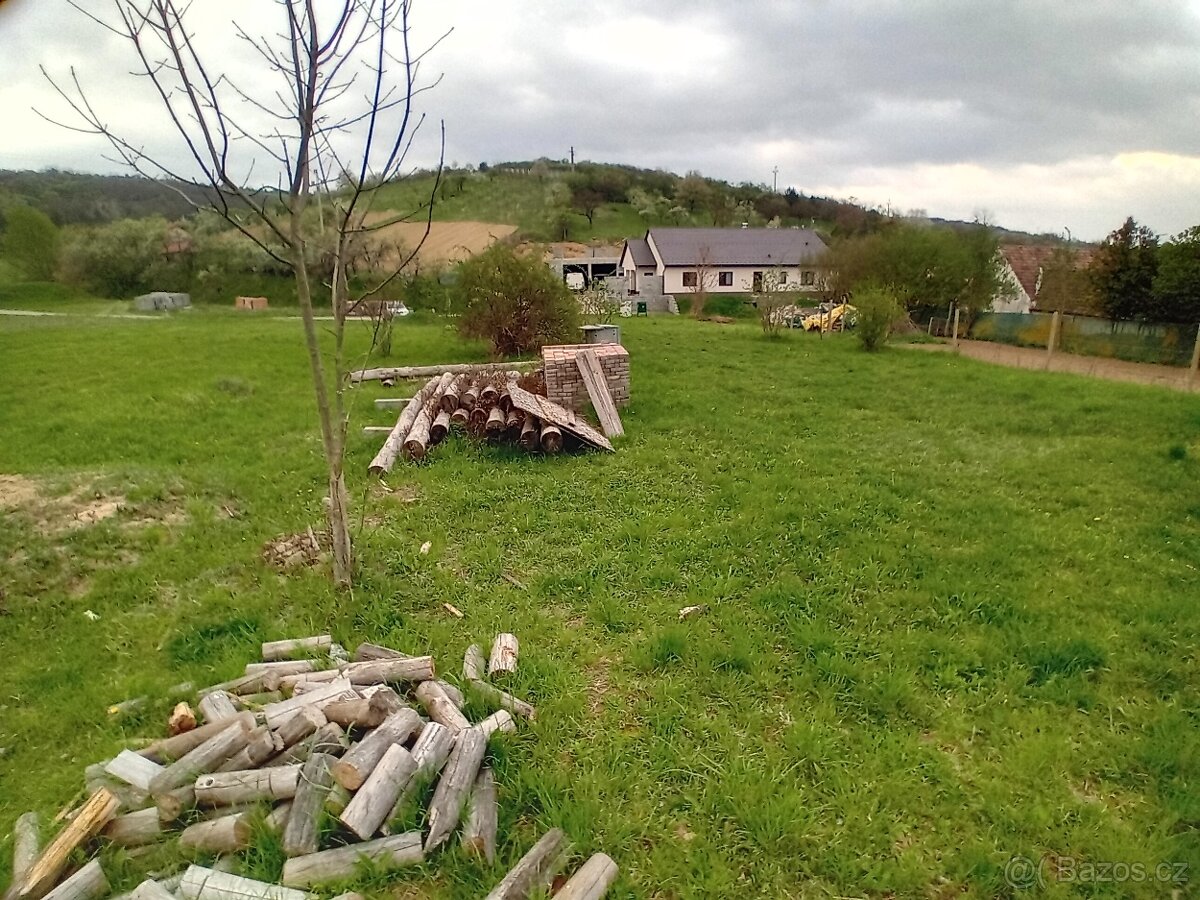 Prodej stavebního pozemku v obci Boleradice - 4