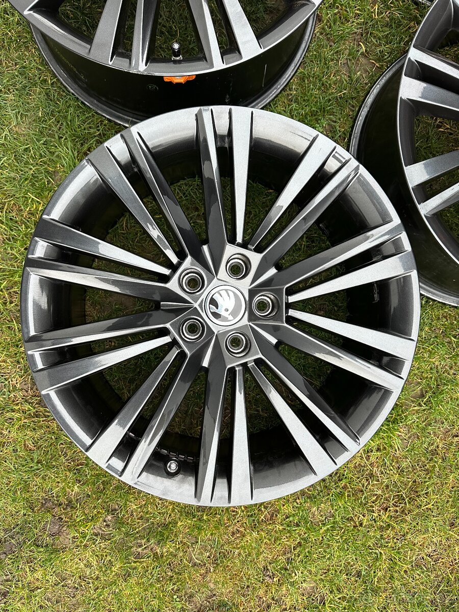 19" sada originálních ALU disků Canopus Škoda Superb 3 +TPM - 4