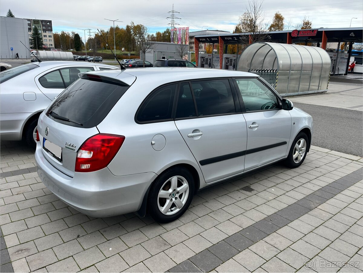 Škoda Fabia combi 1.4TDI Greenline TOP stav - 4