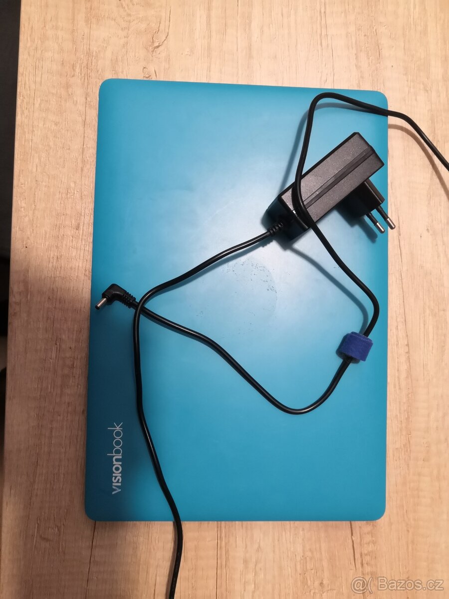 Prodám notebook UMAX - 4