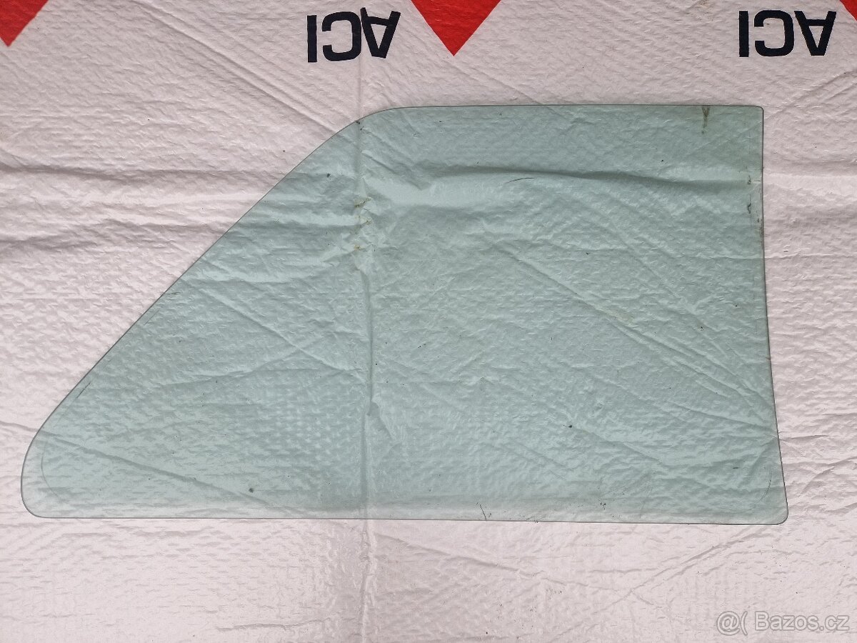 BMW e30 coupe boční zadní skla - 4