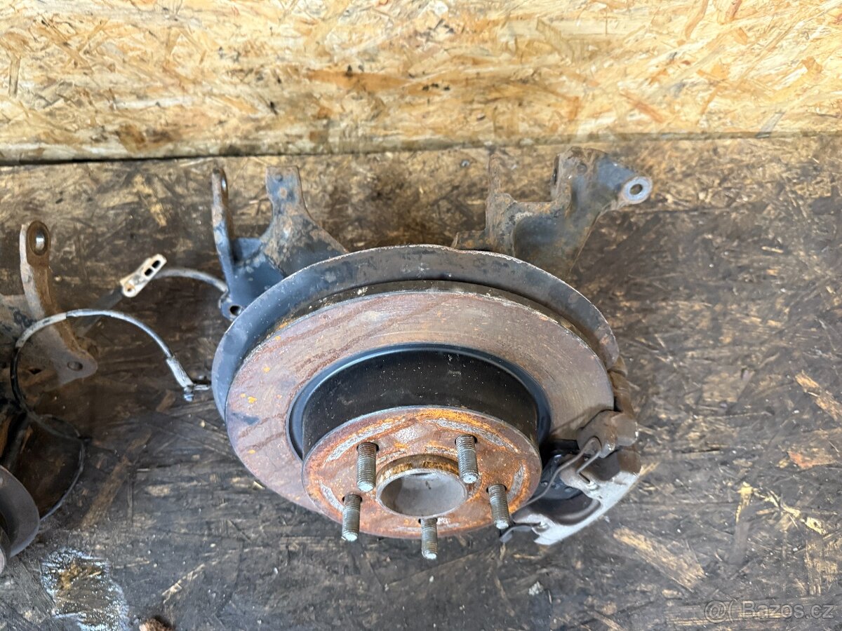 ZADNÍ TĚHLICE FORD KUGA MK2 2.0 TDCI 2013 - 4