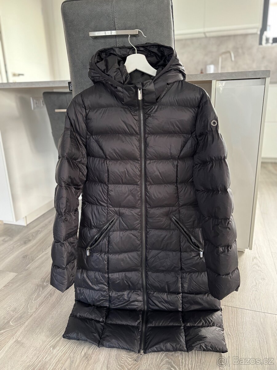 Černá péřová bunda prošívaná - 4