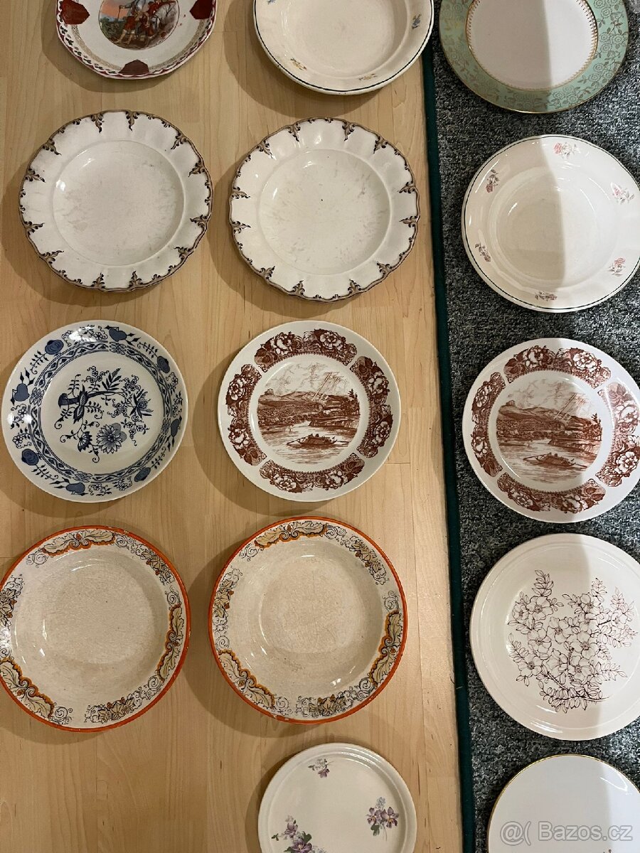 Různé staré talíře na výstavu nebo doplnění setu - 4