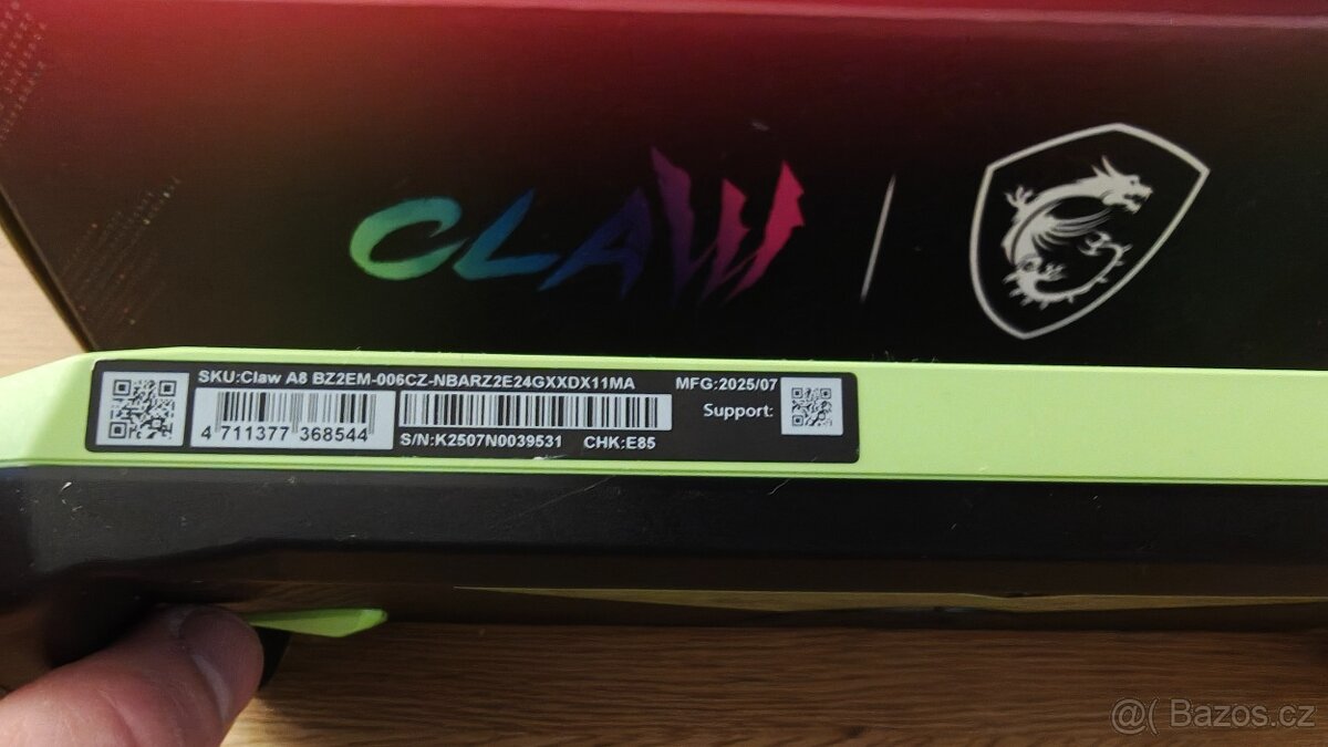 MSI Claw A8 (BZ2EM-006CZ) neonově zelený Z2 Extreme - 4