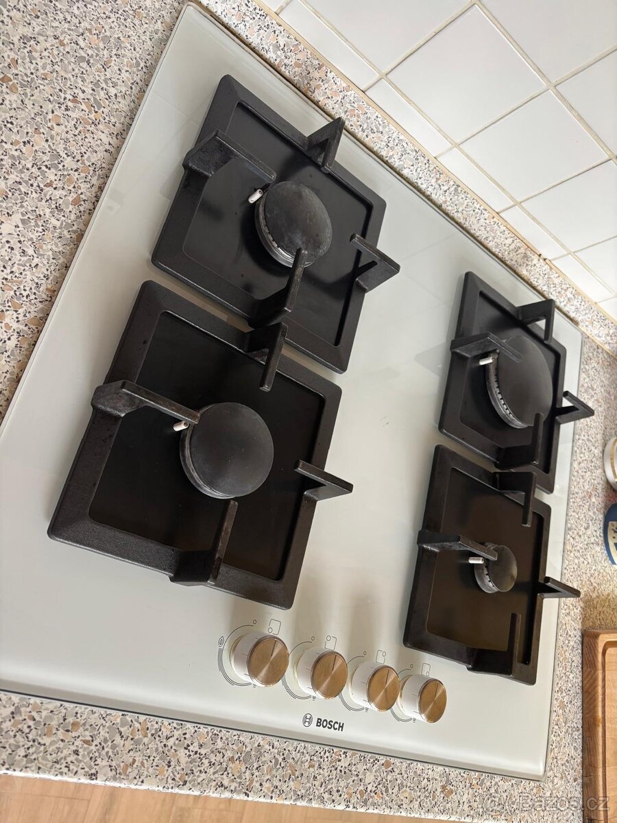 Sklokeramická plynová varná deska Bosch PPH 616B81E - 4