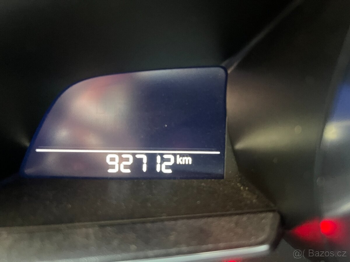 Mazda 3 skyactiv 2.0 88 kW, 2017, najeto 93.000 km - 4