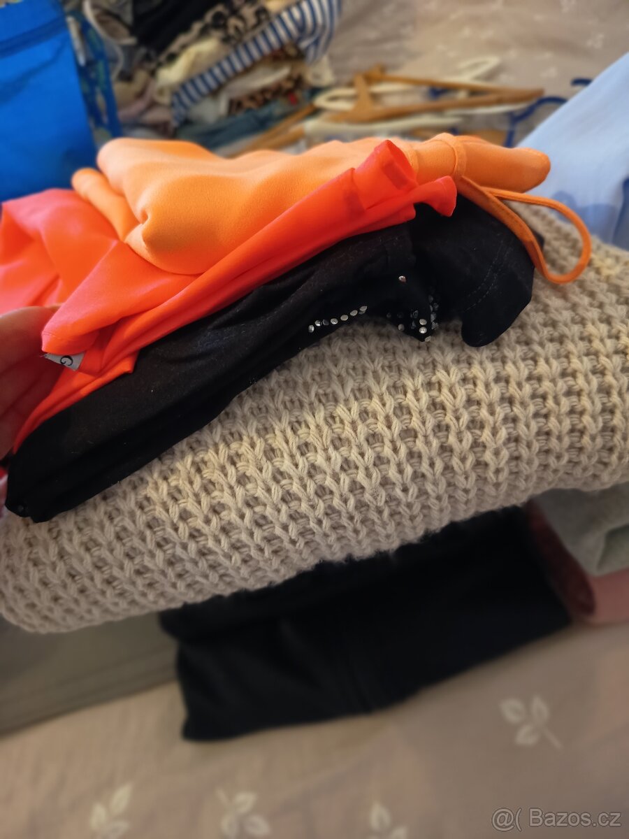 Oblečení 50,- Kč kus - 4