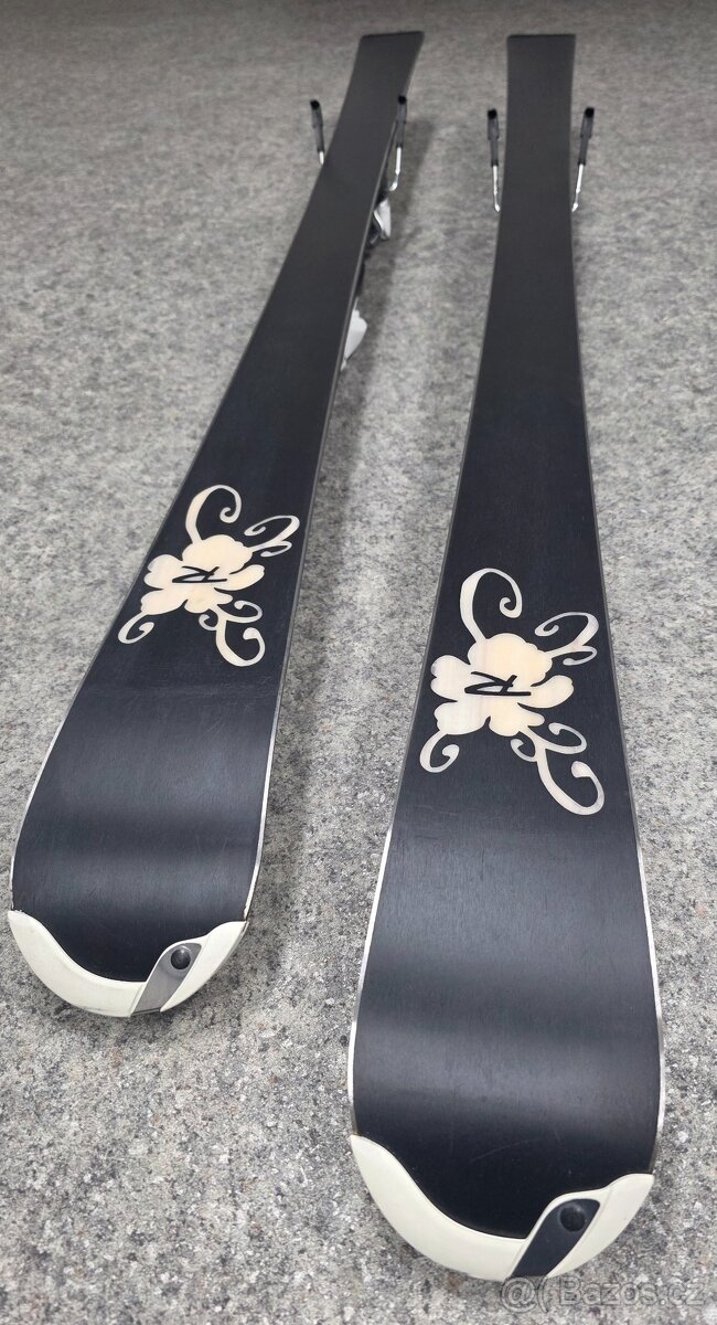 Set Lyže Rossignol (154 cm) + hole Völkl – skvělý stav - 4