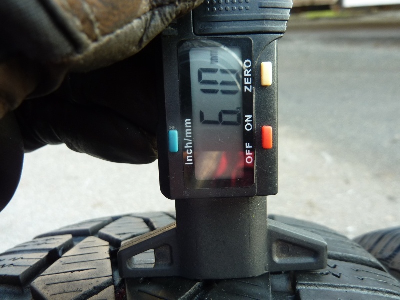 Zimní pneu Semperit 88T 185 60 15 - 4