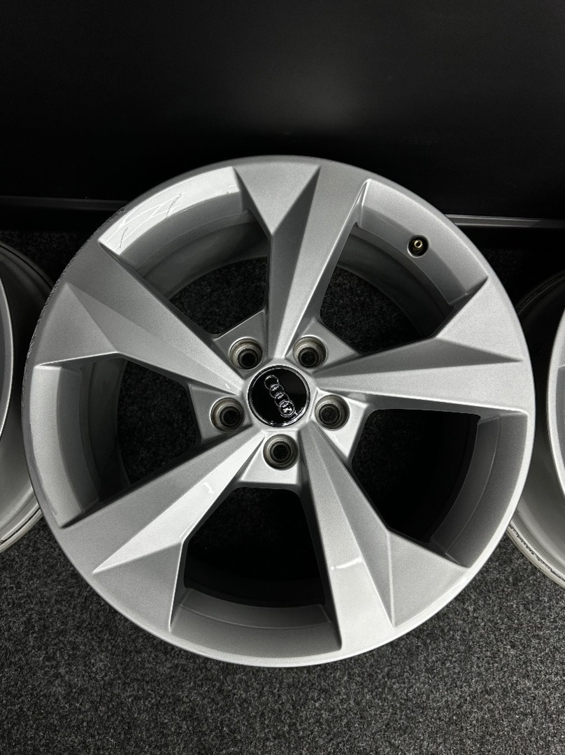 Alu Audi 5x112 18” 8Y0601025J - 4
