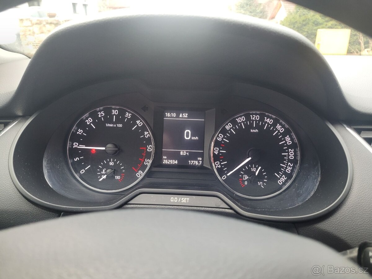 Octavia 1.6 NM rv 2018 - 4