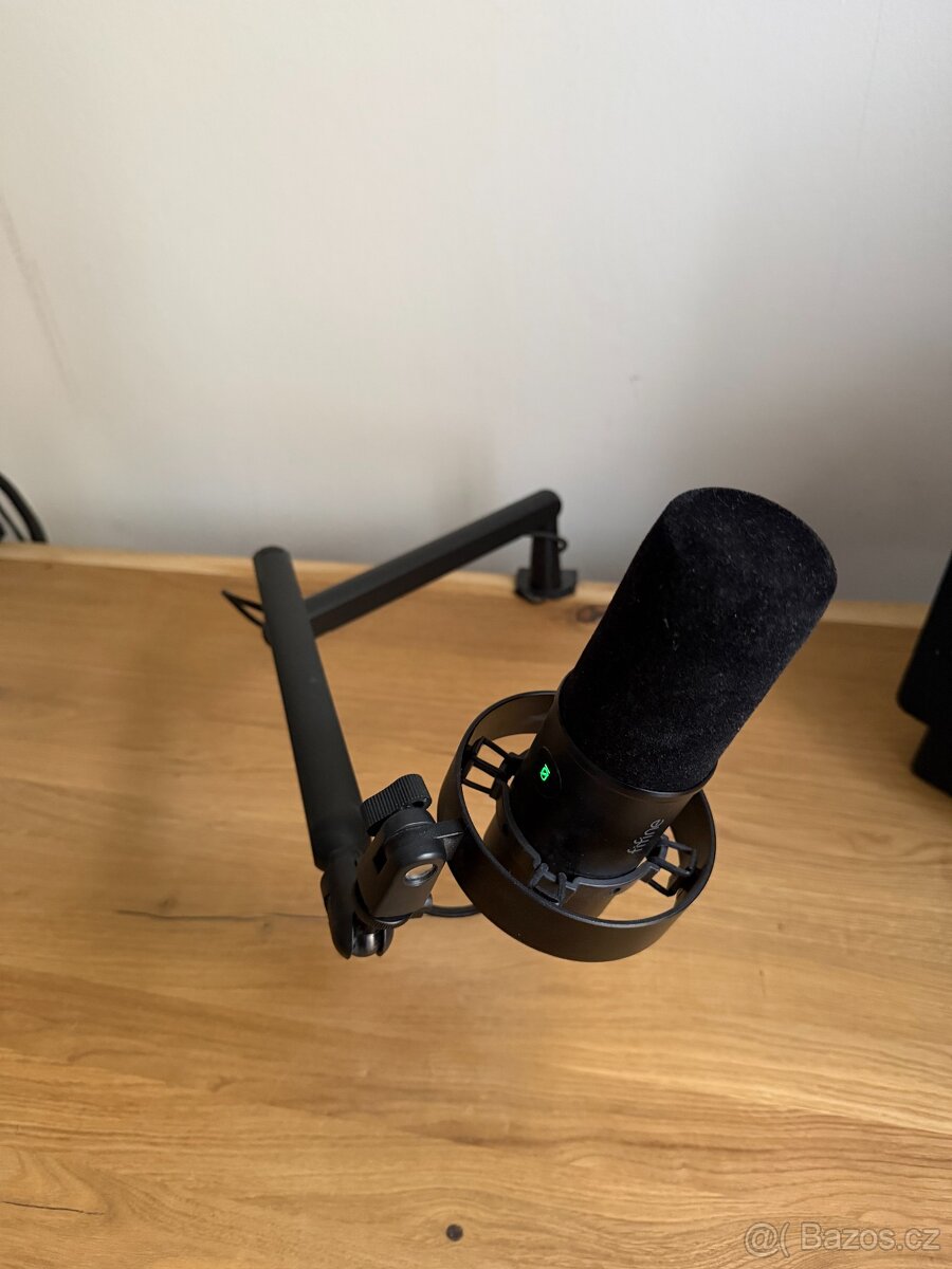 Fifine AmpliTank K688 - dynamický podcast mikrofon (USB/XLR) - 4