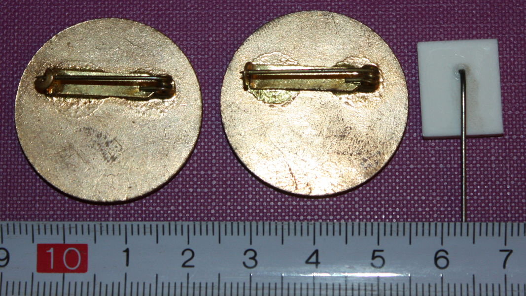 Spartakiáda 1990 neuskutečněná: cedule + odznaky - 4