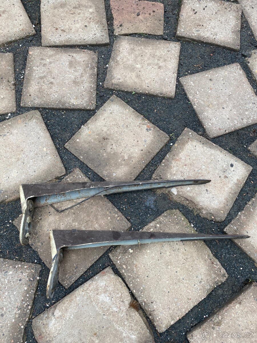 Díly Škoda 1202 - 4