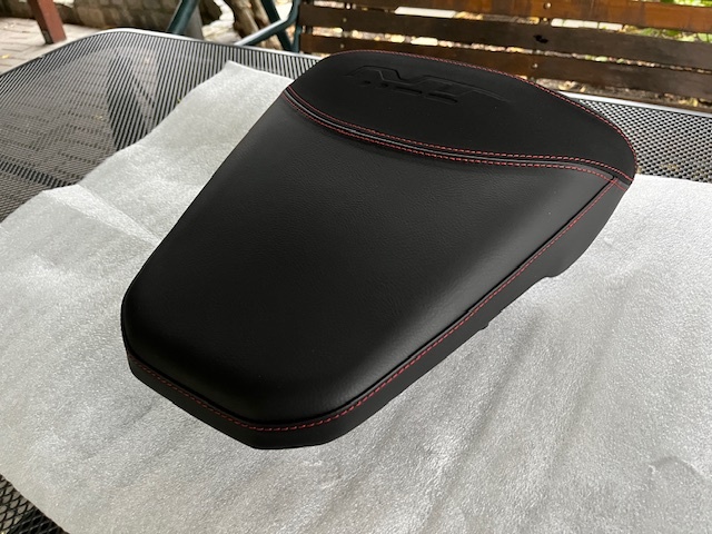 Komfortní NOVÉ sedlo spolujezdce Honda NT11000 - 4