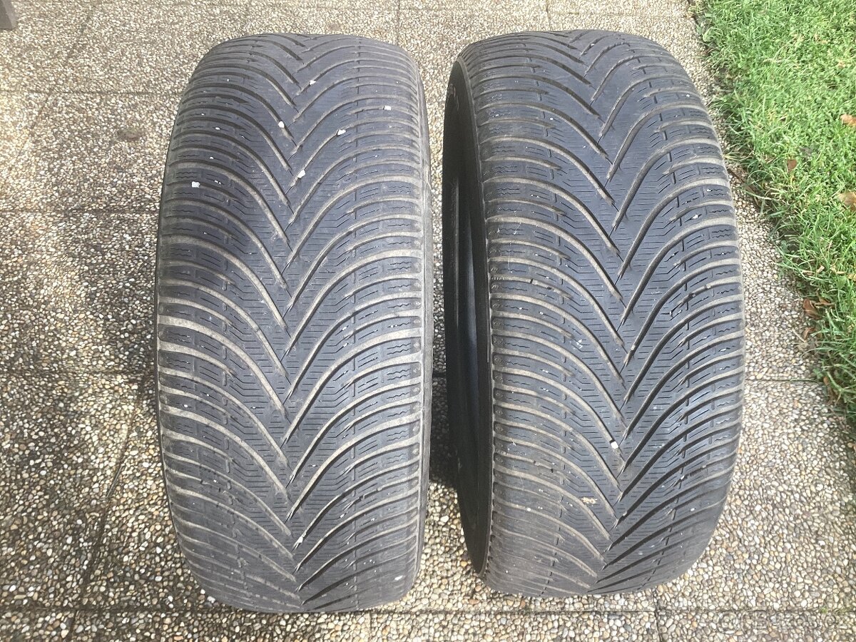 Prodám dva páry zimních pneumatik SUV r55/17, 235, 103V - 4